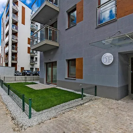 Stylish Oldtown Riverview Balcony Apartman *