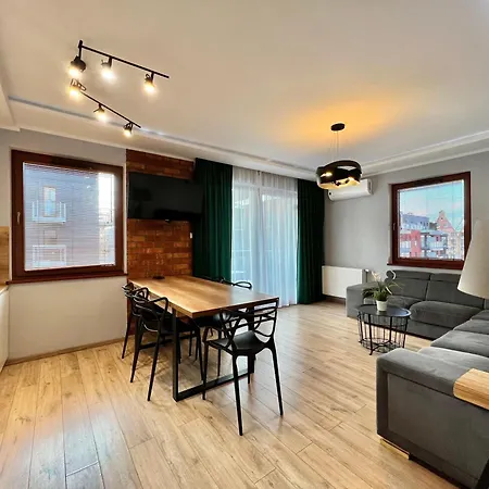 Stylish Oldtown Riverview Balcony Apartman *