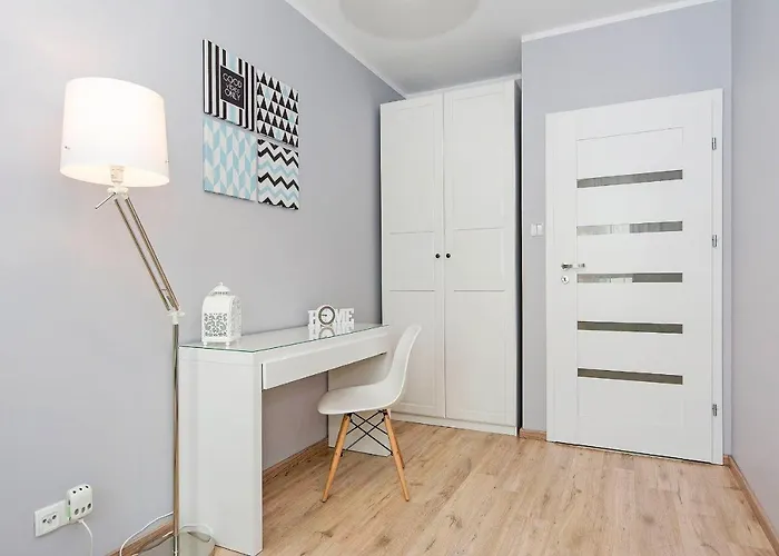 Stylish Oldtown Riverview Balcony Lägenhet